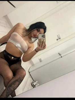 escort image