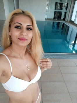 escort image