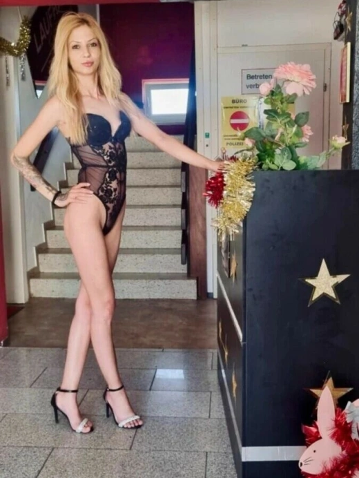 escort image