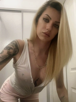 escort image