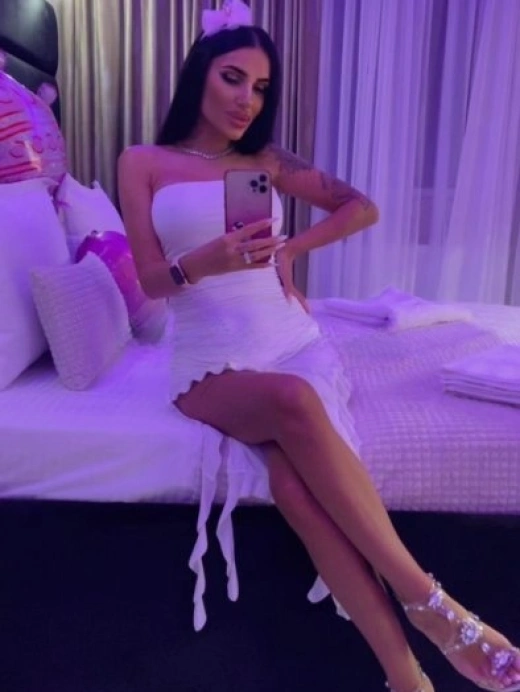 escort image