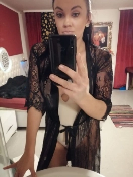 escort image