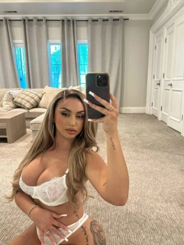 escort image