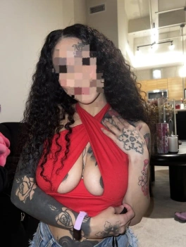 escort image