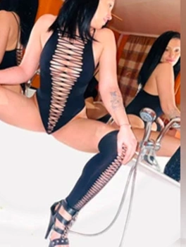 escort image
