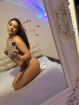 escort image