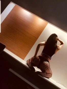 escort image