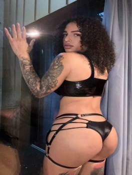 escort image